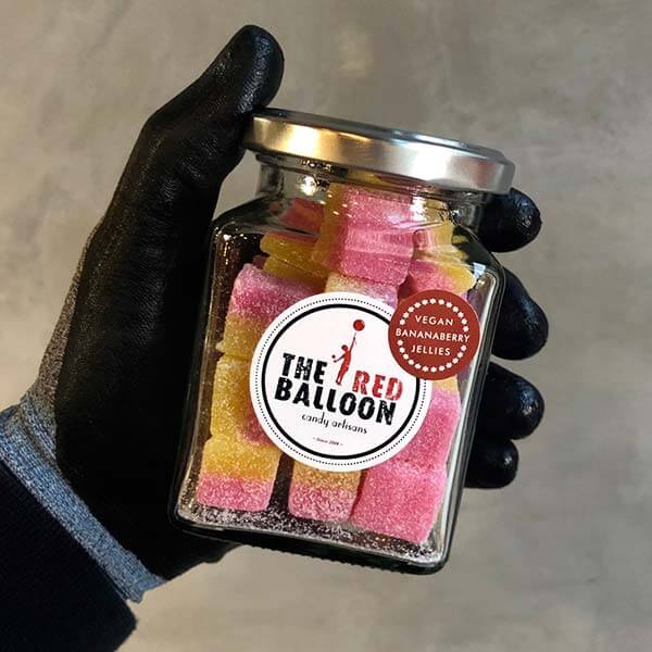 230g square jar of banana berry jelly cubes. 230g square jar of banana berry jelly cubes.